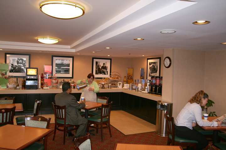 Holiday Inn Express Hartford South - Rocky Hill, An Ihg Hotel Restaurante foto